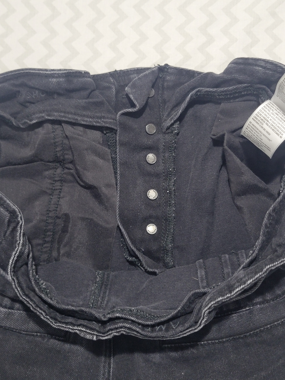 American Eagle Outfitters Black Denim Shorts with Belt Sz 4 - Picture 11 of 13